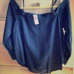 Cold shoulder denim LOFT top